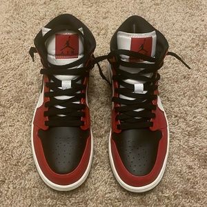 jordan 1 Chicago black toes